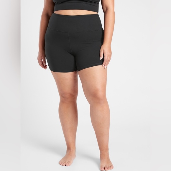 NWT Athleta Ultra High Rise Elation Black Shortie Size 2X - Picture 1 of 8